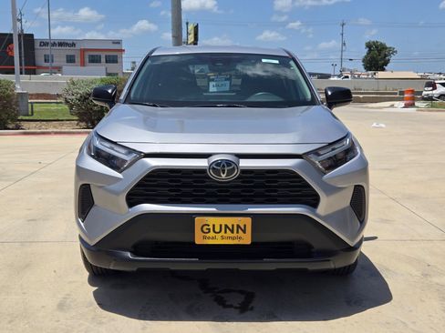 Used 2024 Toyota RAV4 LE FWD image 2