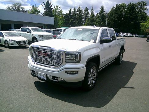 Used 2017 GMC Sierra 1500 Denali w/ Denali Ultimate Package AWD/4WD image 1