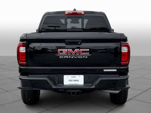 New 2026 GMC Canyon Elevation w/ Convenience Package image 4
