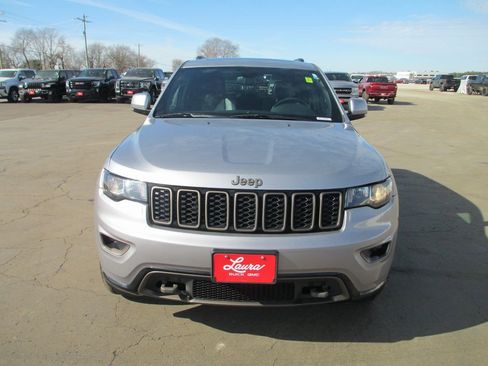 Used 2016 Jeep Grand Cherokee Limited 75th Anniversary image 10