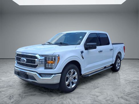 Used 2022 Ford F150 XLT w/ Equipment Group 302A High RWD image 3