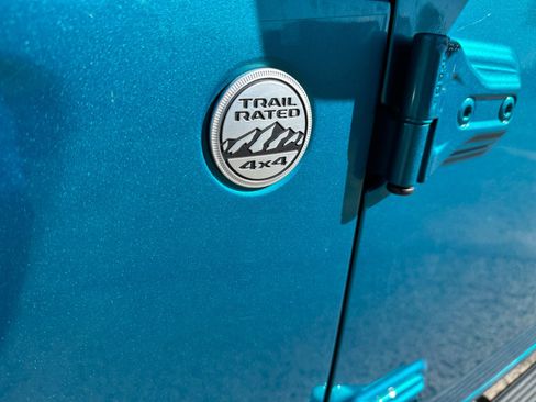 Used 2020 Jeep Wrangler Unlimited Sport S image 24