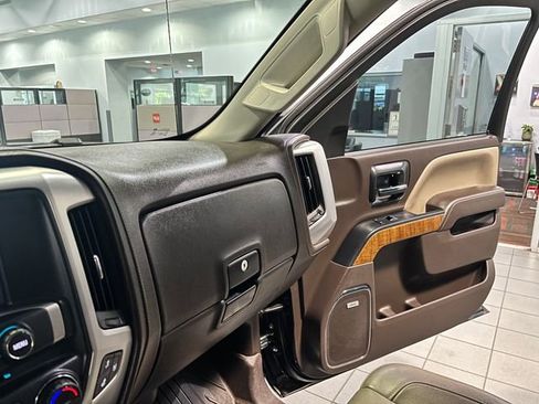 Used 2018 GMC Sierra 1500 SLT w/ SLT Premium Package AWD/4WD image 23