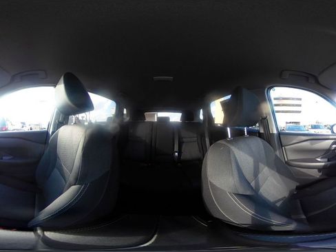 Used 2025 Nissan Rogue SV image 44