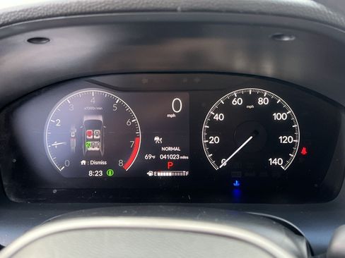 Used 2023 Honda HR-V LX image 17