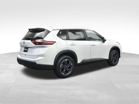 Used 2025 Nissan Rogue SV FWD image 5
