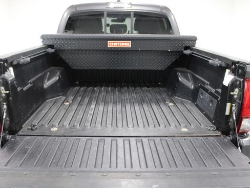Used 2020 Toyota Tacoma SR w/ SR Convenience Package RWD image 18