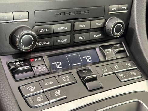 Certified 2024 Porsche 718 Cayman RWD image 19
