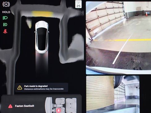 Used 2023 Tesla Model 3 Standard Range image 10