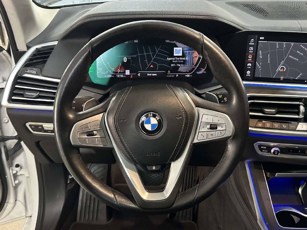 Used 2022 BMW X7 xDrive40i w/ Premium Package AWD/4WD image 23