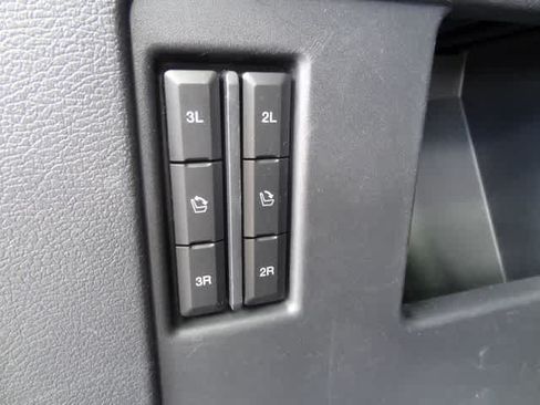 Certified 2024 Ford Expedition XLT AWD/4WD image 11