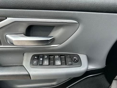 Used 2021 RAM 1500 Big Horn AWD/4WD image 12