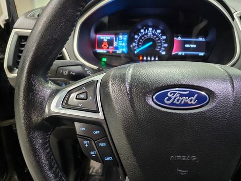 Used 2019 Ford Edge SEL w/ Equipment Group 201A FWD image 18