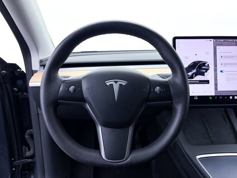 Used 2023 Tesla Model Y Long Range AWD/4WD image 22