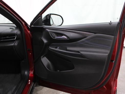 Used 2024 Buick Envista Sport Touring w/ Convenience I Package image 31