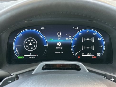 Used 2025 Toyota Camry XSE w/ Premium Plus Package AWD/4WD image 21