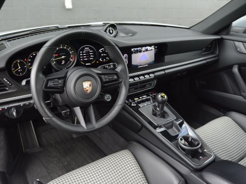 Certified 2023 Porsche 911 GT3 RWD image 17