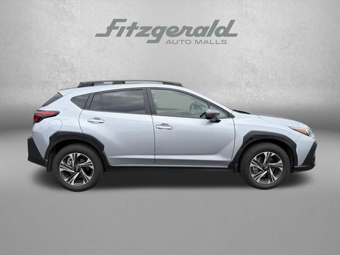 Used 2024 Subaru Crosstrek 2.0i Premium AWD/4WD image 9