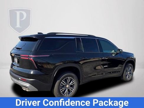 New 2026 Chevrolet Traverse LT w/ Driver Confidence Package FWD image 6
