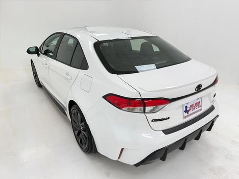 Used 2024 Toyota Corolla SE FWD image 38