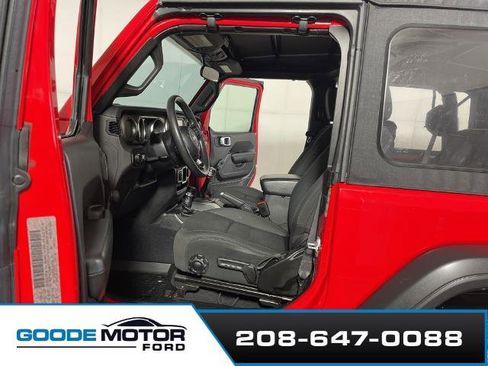 Used 2020 Jeep Wrangler Sport image 16