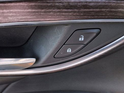 Used 2021 Buick Envision Avenir w/ Technology Package II AWD/4WD image 16