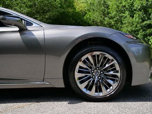 Used 2019 Lexus LS 500 w/ Luxury Package RWD image 51