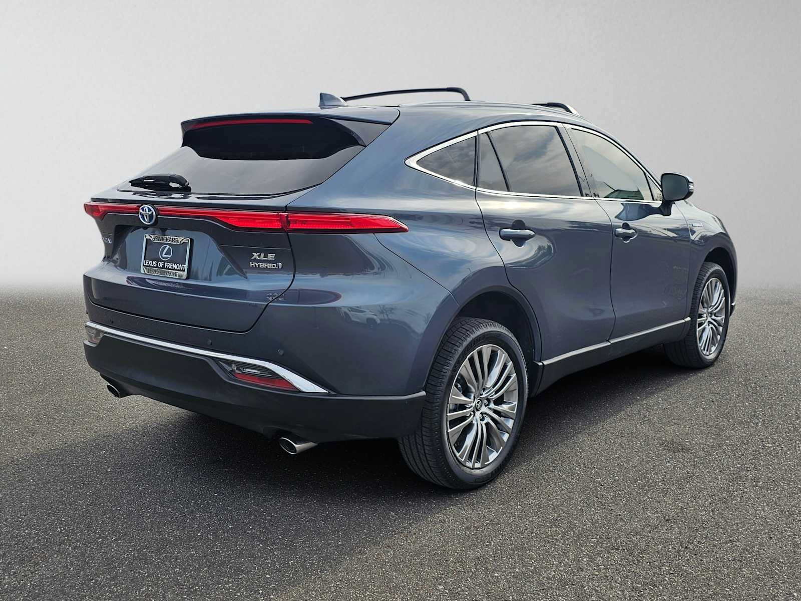 Used 2021 Toyota Venza XLE w/ Carpet Mat Package (TMS) AWD/4WD image 3
