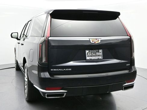Certified 2024 Cadillac Escalade ESV Premium Luxury Platinum AWD/4WD image 6