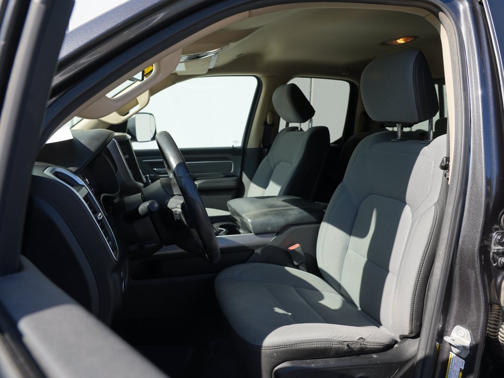Used 2019 RAM 1500 Big Horn AWD/4WD image 13