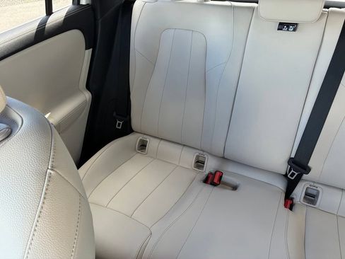 Used 2025 Mercedes-Benz GLA 250 4MATIC image 12