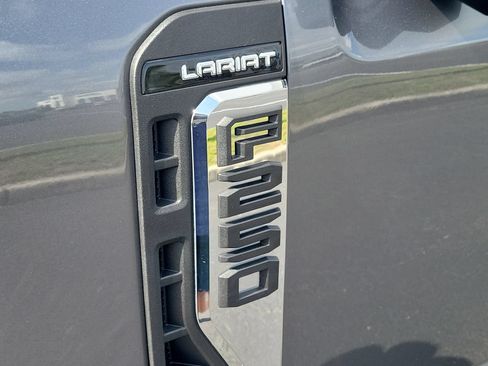 Certified 2024 Ford F250 Lariat AWD/4WD image 7