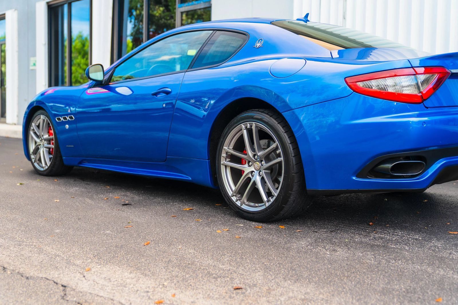 Used 2017 Maserati GranTurismo MC Centennial RWD image 6