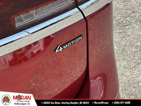 Used 2024 Volkswagen Atlas SEL Premium R-Line AWD/4WD image 11