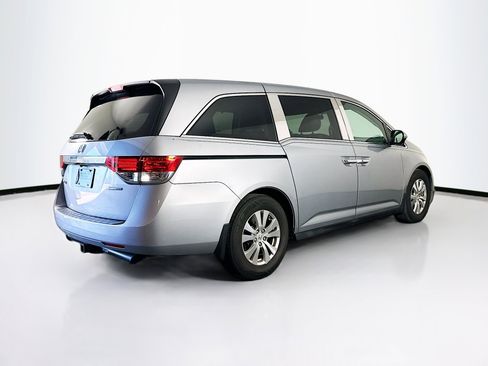 Used 2016 Honda Odyssey SE image 9