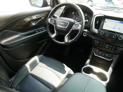 Used 2019 GMC Terrain Denali w/ Advanced Safety Package AWD/4WD image 9