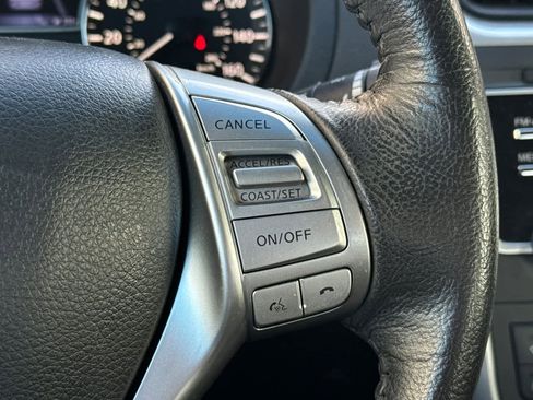 Used 2016 Nissan Altima 2.5 SV image 24