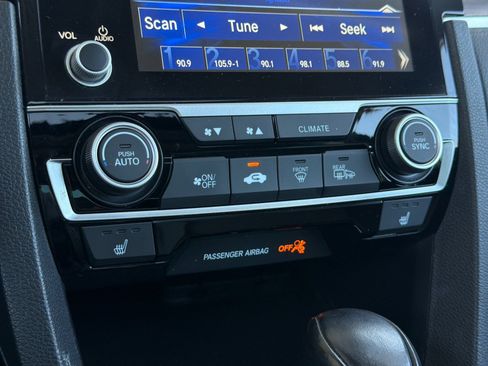 Used 2020 Honda Civic EX image 19