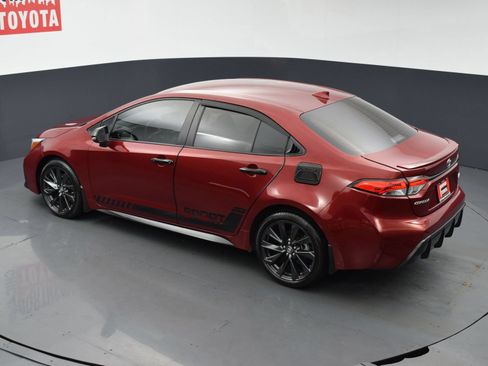 Used 2025 Toyota Corolla SE FWD image 18