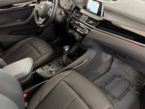 Used 2019 BMW X1 xDrive28i w/ Convenience Package AWD/4WD image 16
