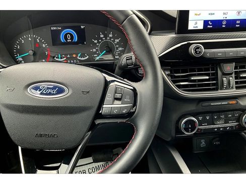 Used 2022 Ford Escape SEL w/ SEL Stealth AWD Package image 20