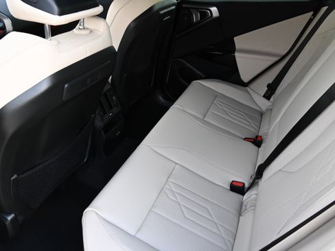 New 2026 BMW X3 xDrive30 w/ Premium Package image 11