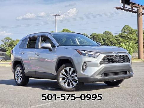 Used 2025 Toyota RAV4 XLE Premium FWD image 22