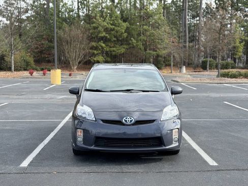 Used 2011 Toyota Prius Three image 2