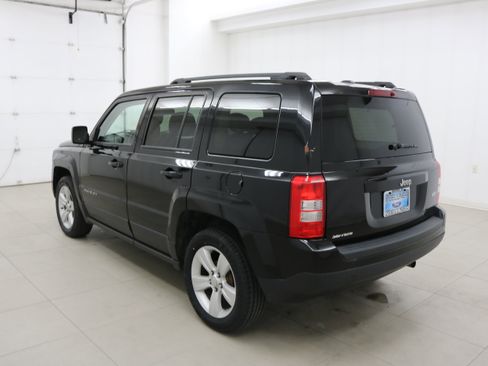 Used 2016 Jeep Patriot Latitude image 5