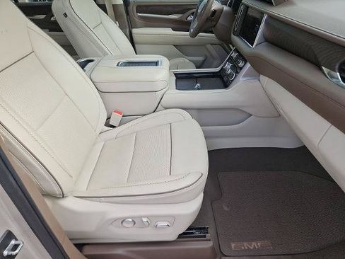 Certified 2023 GMC Yukon Denali AWD/4WD image 28