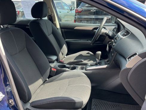 Used 2017 Nissan Sentra S FWD image 2