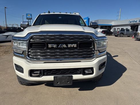 Used 2019 RAM 3500 Limited image 2