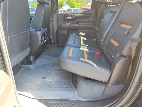 Used 2022 GMC Sierra 1500 AT4 w/ AT4 Premium Package AWD/4WD image 21