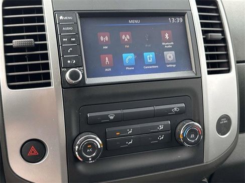 Used 2020 Nissan Frontier S image 19